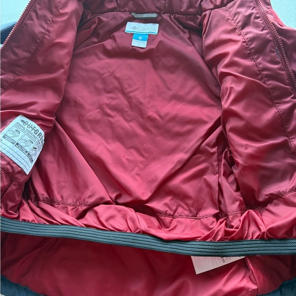 Columbia “Casual Slopes” size 8 boys winter Jacket - Picture 4 of 6